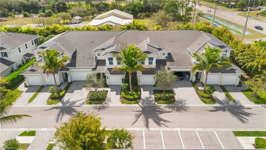 6947 Avalon Cir 1907, Naples, Florida 34112