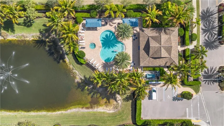 6947 Avalon Cir 1907, Naples, Florida 34112