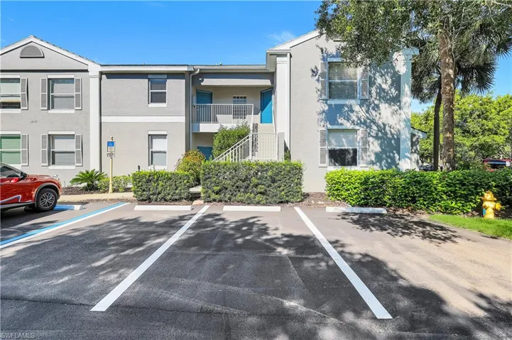 12131 Summergate Cir 203, Fort Myers, Florida 33913