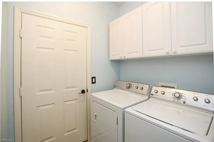 5885 Three Iron Dr 1102, Naples, Florida 34110