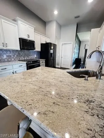 4240 Nw 31st Ter, Cape Coral, Florida 33993