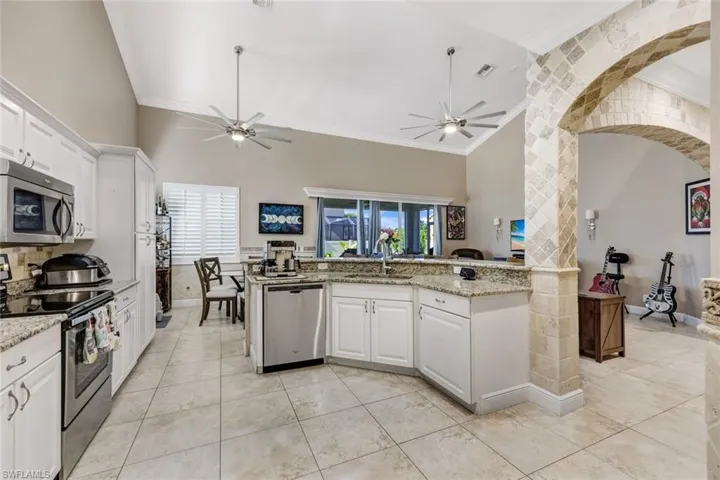 88 Burnt Pine Dr, Naples, Florida 34119