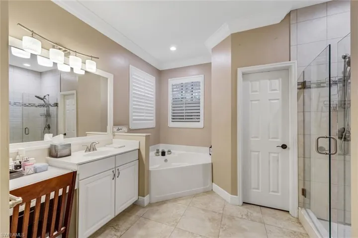 88 Burnt Pine Dr, Naples, Florida 34119