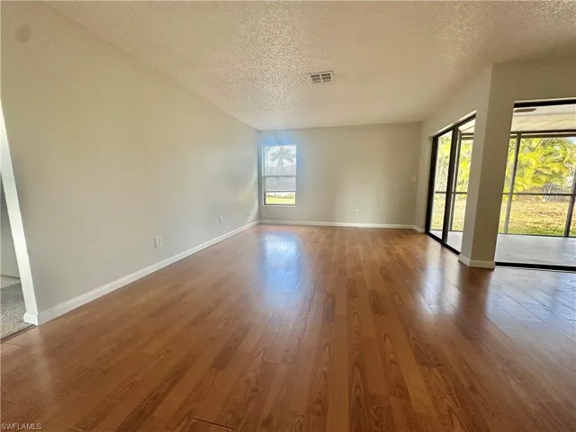 Wood like Flooring in Living and Dining