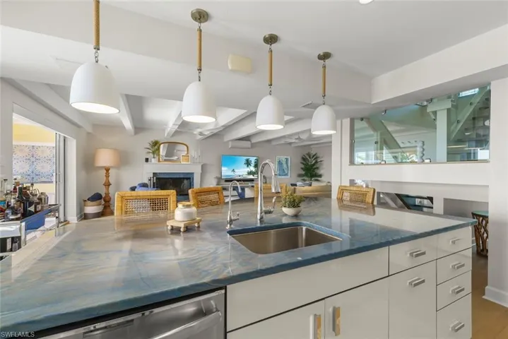 1  Sunset Captiva  LN, Captiva, FL 33924