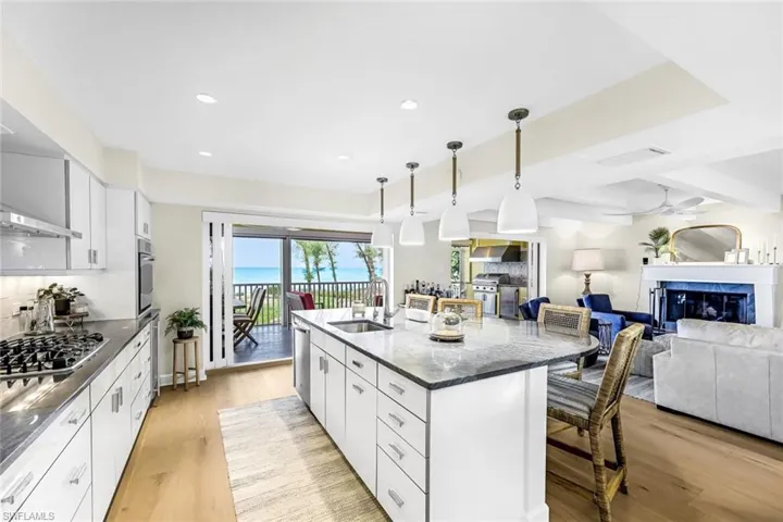 1 Sunset Captiva Ln, Captiva, Florida 33924