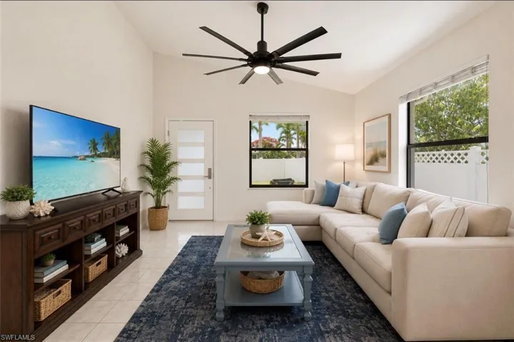 594 108th Ave N, Naples, Florida 34108