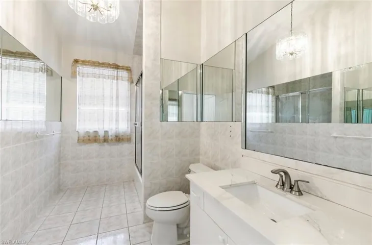 594 108th Ave N, Naples, Florida 34108