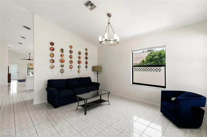 594 108th Ave N, Naples, Florida 34108