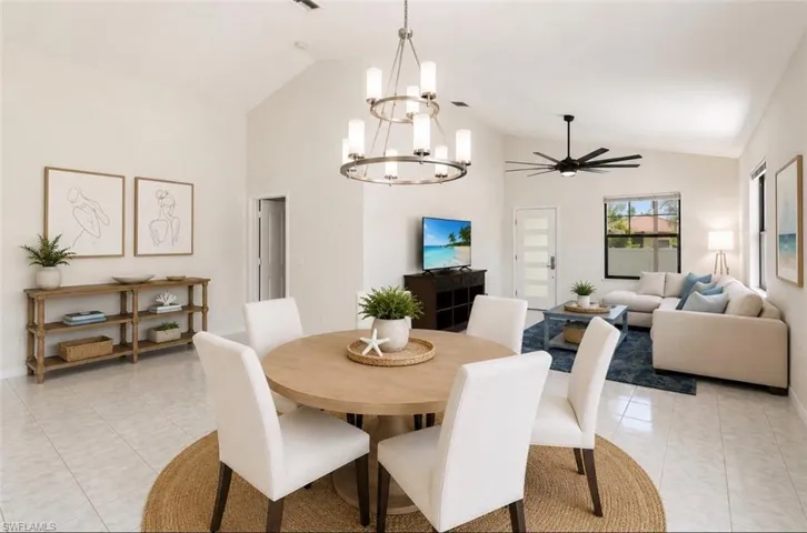 594 108th Ave N, Naples, Florida 34108
