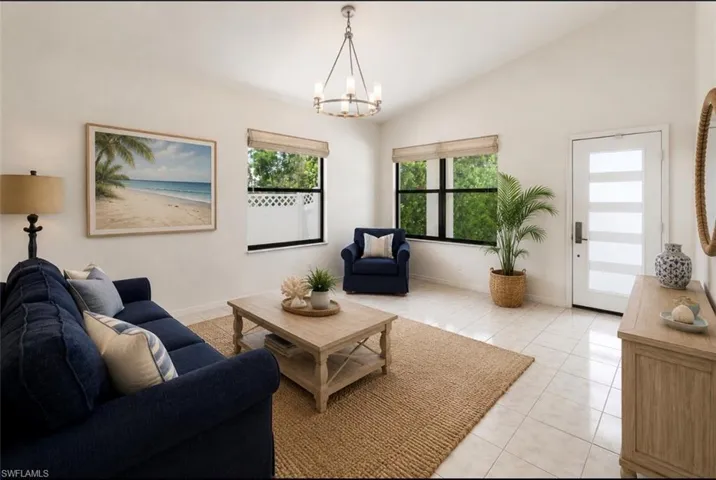 594 108th Ave N, Naples, Florida 34108