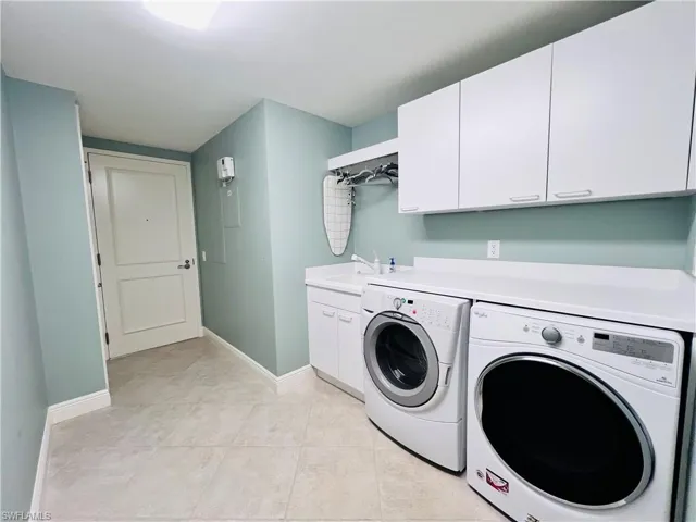 23850 Via Italia Cir 1601, Estero, Florida 34134