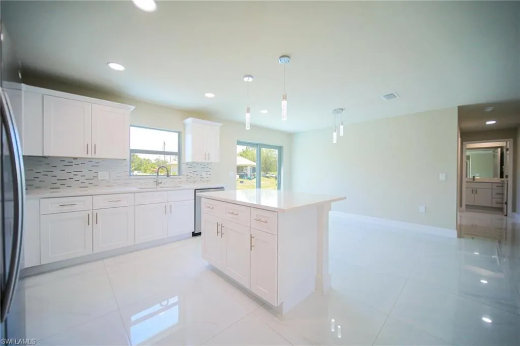 1895 Weldon AVE, Lehigh Acres, FL 33972,225050463