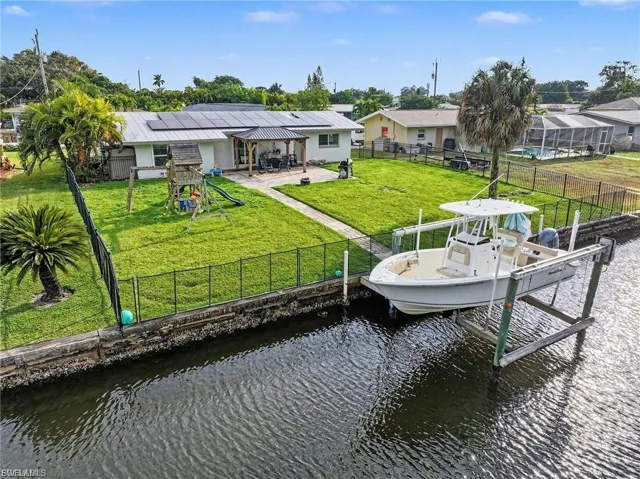 5220 Tower Dr, Cape Coral, Florida 33904