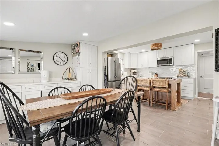 5220 Tower Dr, Cape Coral, Florida 33904