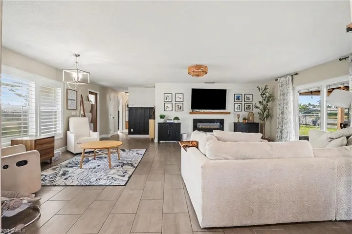 5220 Tower Dr, Cape Coral, Florida 33904