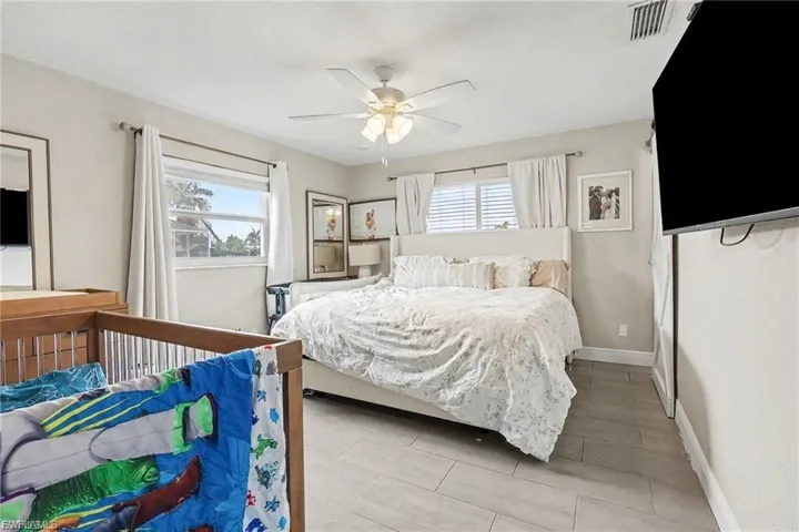 5220 Tower Dr, Cape Coral, Florida 33904