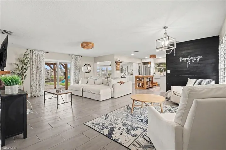 5220 Tower Dr, Cape Coral, Florida 33904