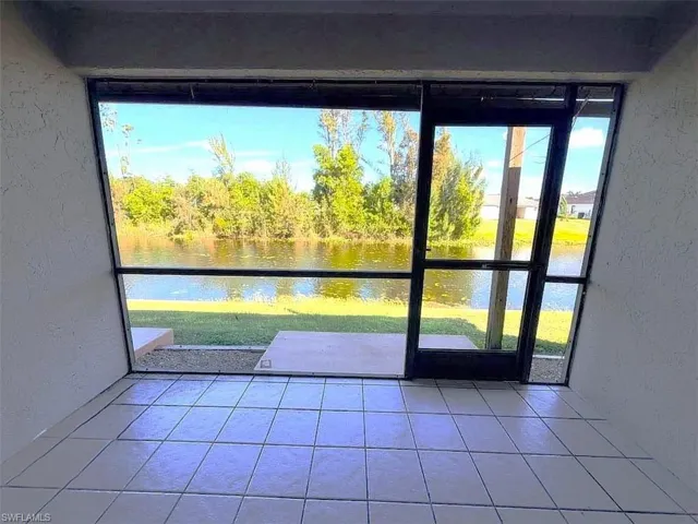 829 Gleason Pkwy 5, Cape Coral, Florida 33914