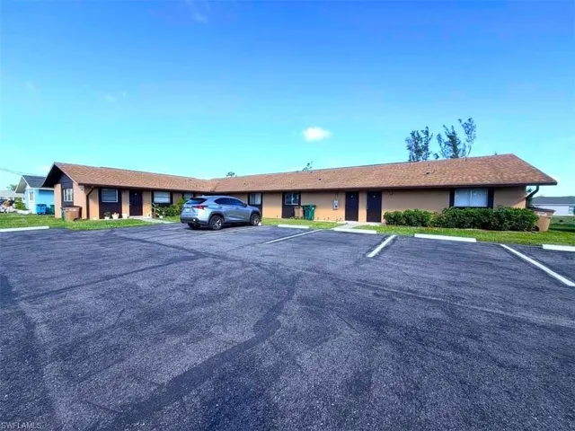 829 Gleason Pkwy 5, Cape Coral, Florida 33914