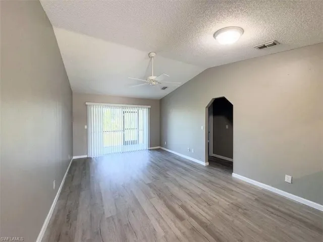 829 Gleason Pkwy 5, Cape Coral, Florida 33914