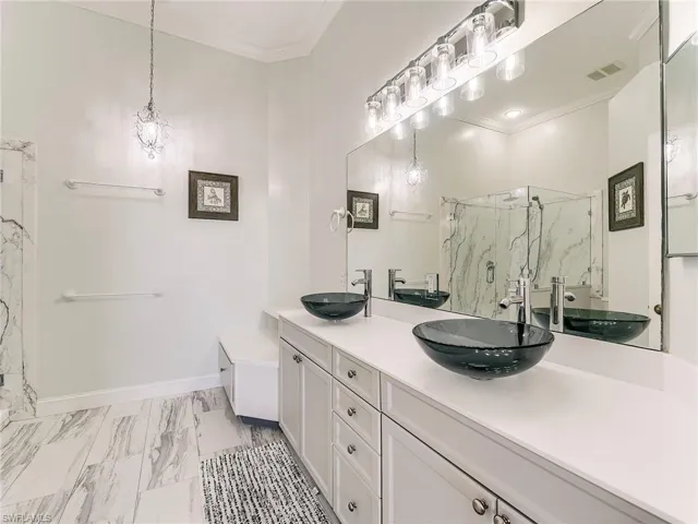 3000  Meandering  WAY, Fort Myers, FL 33905