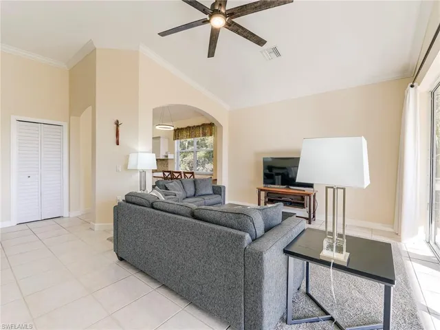 3000  Meandering  WAY, Fort Myers, FL 33905