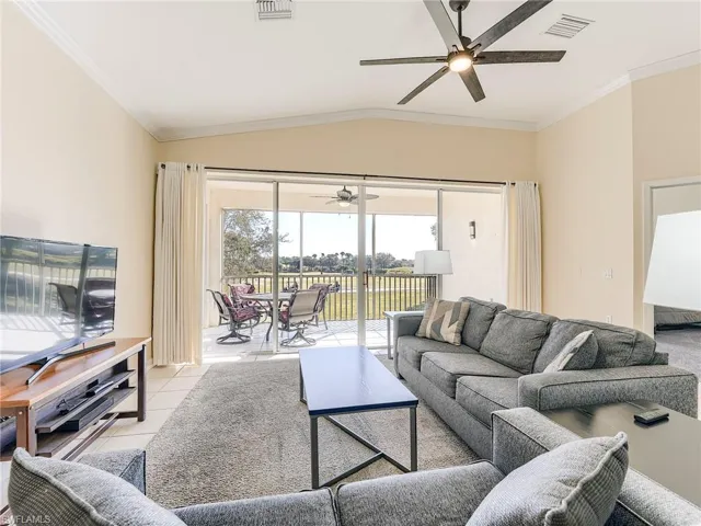 3000  Meandering  WAY, Fort Myers, FL 33905