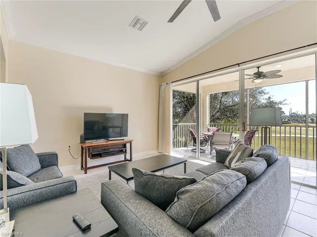 3000  Meandering  WAY, Fort Myers, FL 33905