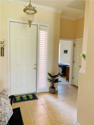 3910  Jasmine Lake  CIR, Naples, FL 34119