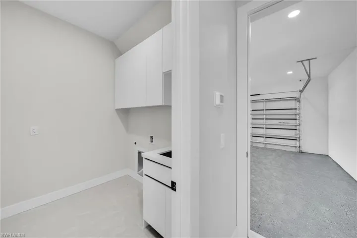 216 Ne 25th Ter, Cape Coral, Florida 33909