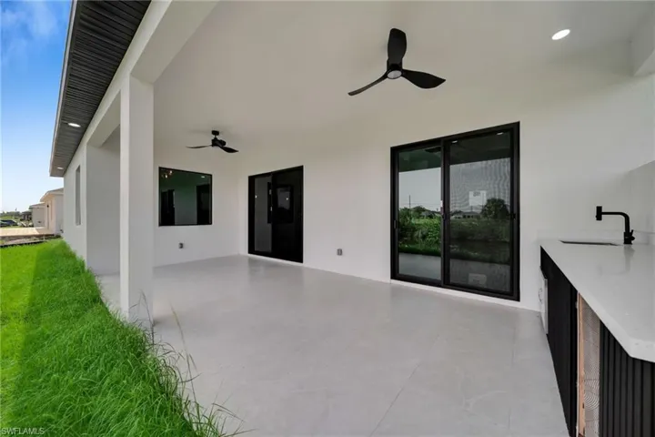 216 Ne 25th Ter, Cape Coral, Florida 33909