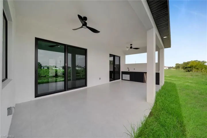 216 Ne 25th Ter, Cape Coral, Florida 33909