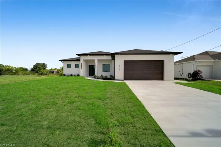 216 Ne 25th Ter, Cape Coral, Florida 33909