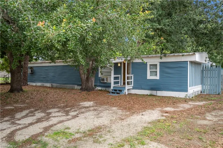 8239 Sevigny Dr, North Fort Myers, Florida 33917