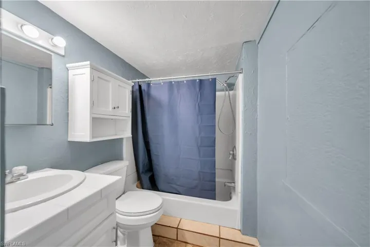 8239 Sevigny Dr, North Fort Myers, Florida 33917