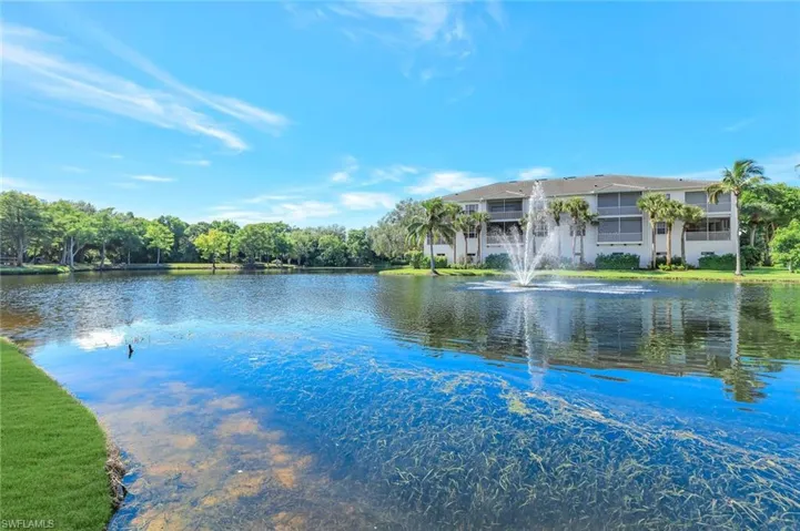 770  Bentwater  CIR, Naples, FL 34108