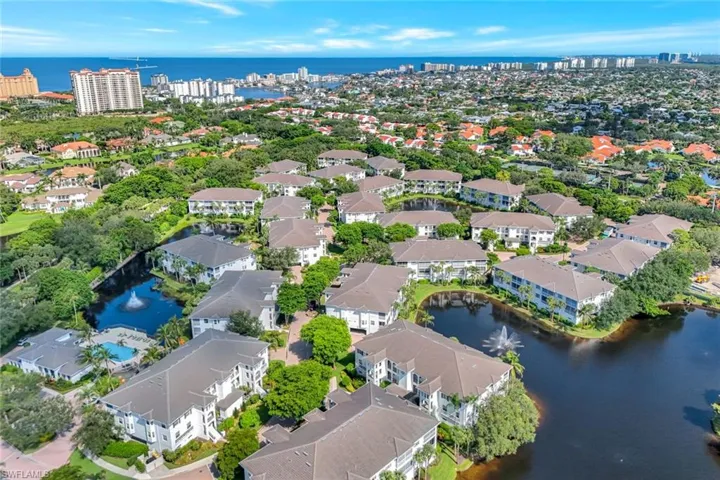 770  Bentwater  CIR, Naples, FL 34108