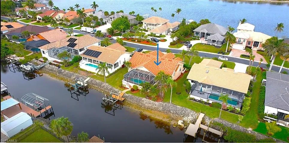 Only a 20 minute boat ride to Estero Bay--no  locks or bridges!