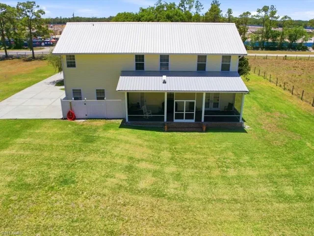 21651  Tuckahoe  RD, Alva, FL 33920
