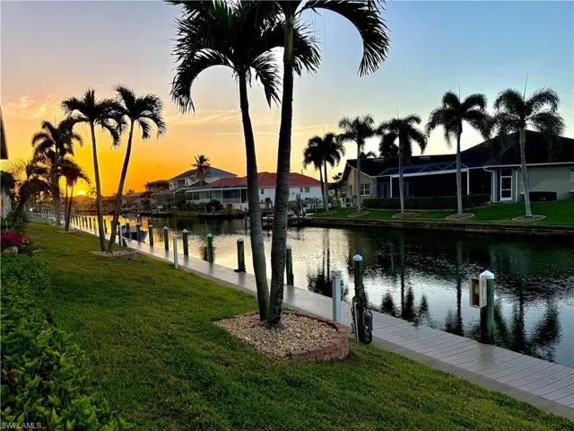 Southern exposure gives you a great sunrise every morning!