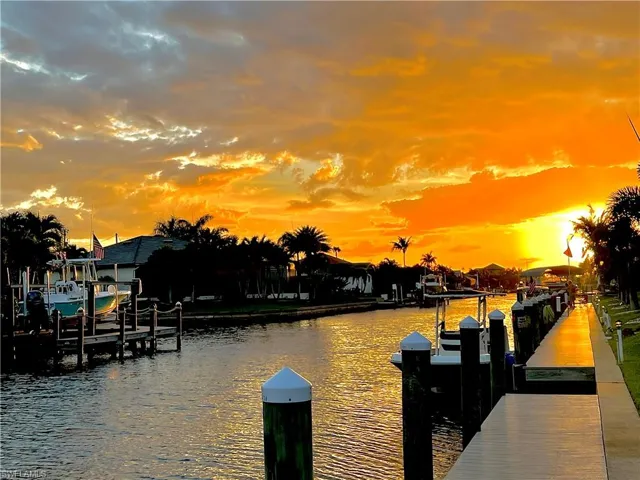 Southern exposure gives you a great sunset every night!