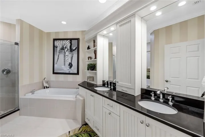 8265 Danbury Blvd 203, Naples, Florida 34120