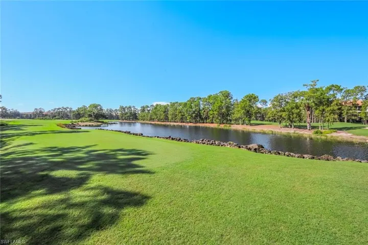 8265 Danbury Blvd 203, Naples, Florida 34120