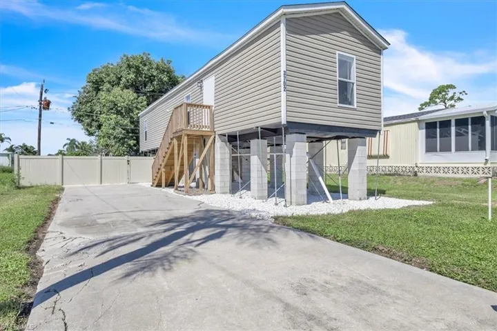 3702 Dunreath Rd, Port Charlotte, Florida 33953
