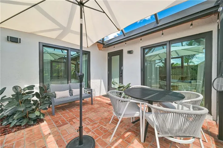 6386  Royal Woods  DR, Fort Myers, FL 33908
