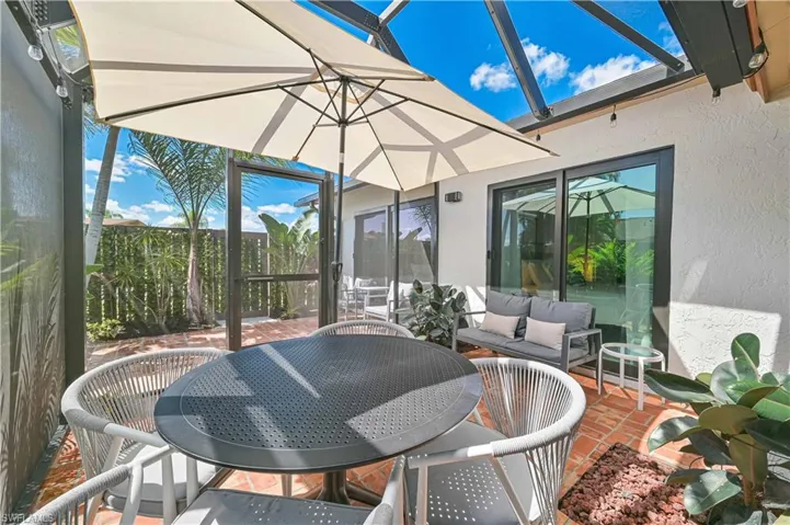 6386  Royal Woods  DR, Fort Myers, FL 33908