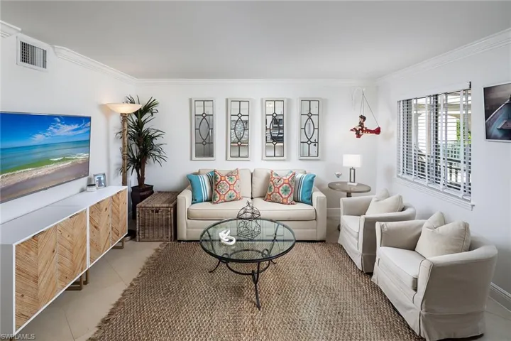 960  7th S ST, Naples, FL 34102