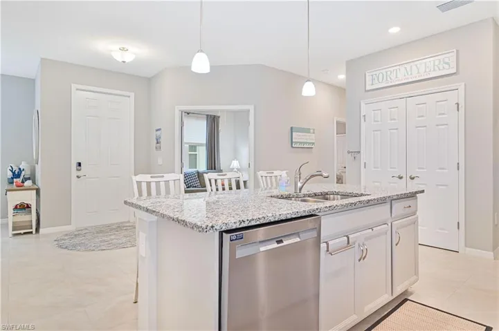 4201  Bloomfield  ST, Fort Myers, FL 33916