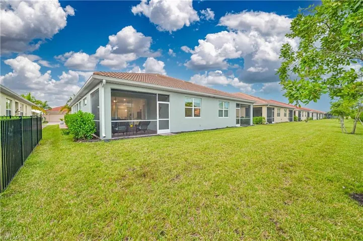 4201  Bloomfield  ST, Fort Myers, FL 33916